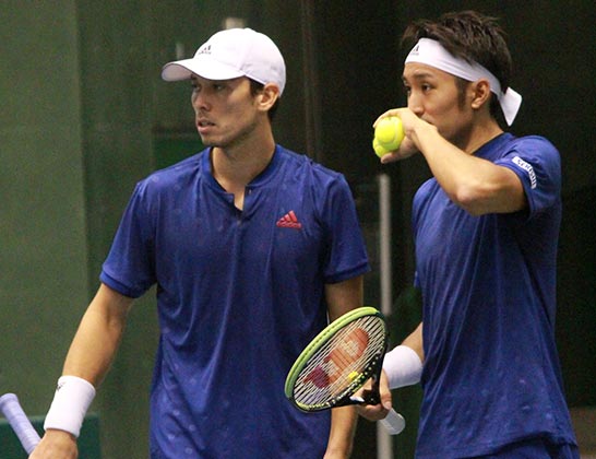 内山靖崇、マクラクラン勉