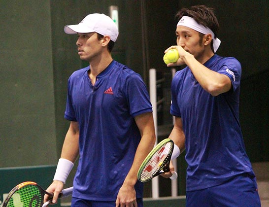 マクラクラン勉、内山靖崇