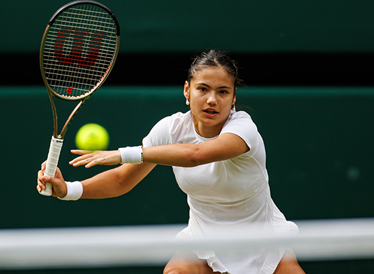 エマ・ラドゥカヌ