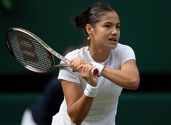 エマ・ラドゥカヌ