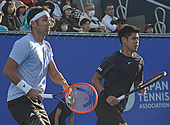 内田海智、内山靖崇