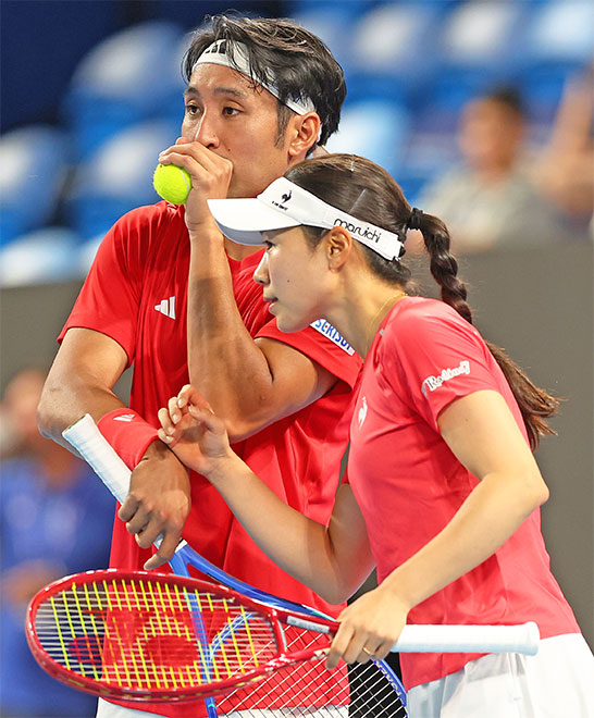 内山靖崇、日比野菜緒