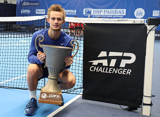 ルカ・ヴァン・アッシュ