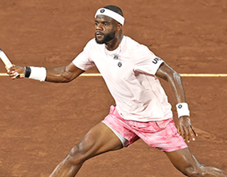 マッチポイント凌ぎ4年連続4強