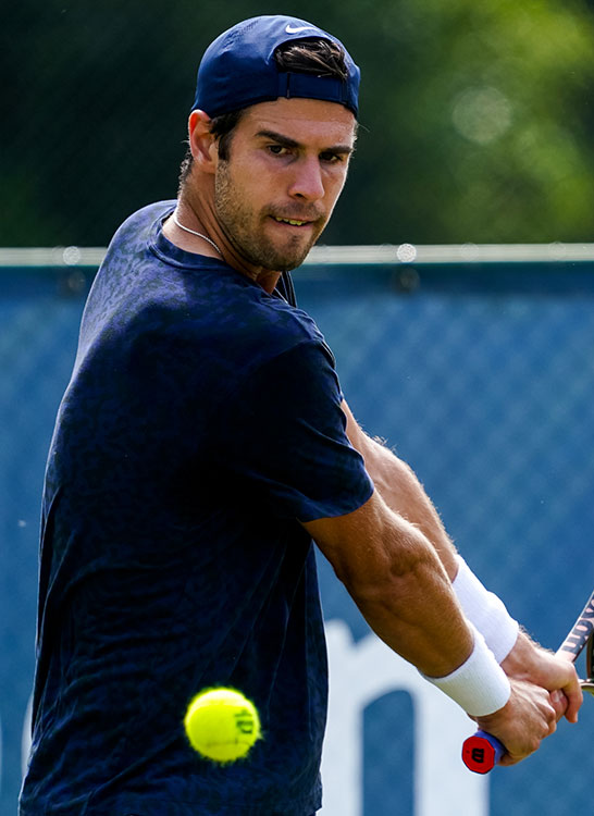 カレン・ハチャノフ